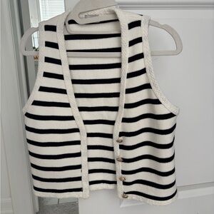 Knit vest brand new 90% cotton